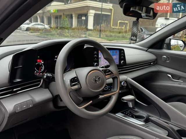 Серый Хендай Элантра, объемом двигателя 2 л и пробегом 30 тыс. км за 18999 $, фото 56 на Automoto.ua