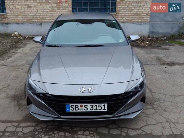 Сірий Хендай Елантра, об'ємом двигуна 1.58 л та пробігом 25 тис. км за 21900 $, фото 12 на Automoto.ua