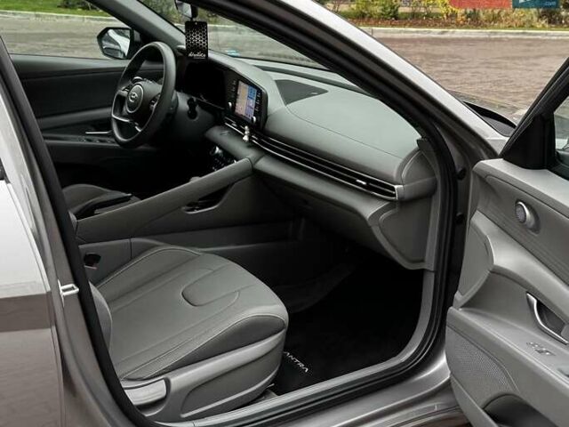 Серый Хендай Элантра, объемом двигателя 2 л и пробегом 30 тыс. км за 18999 $, фото 63 на Automoto.ua