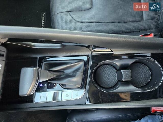 Сірий Хендай Елантра, об'ємом двигуна 1.6 л та пробігом 36 тис. км за 21000 $, фото 17 на Automoto.ua