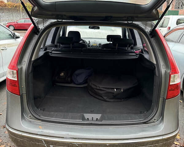 Серый Хендай Элантра, объемом двигателя 2 л и пробегом 213 тыс. км за 6700 $, фото 11 на Automoto.ua