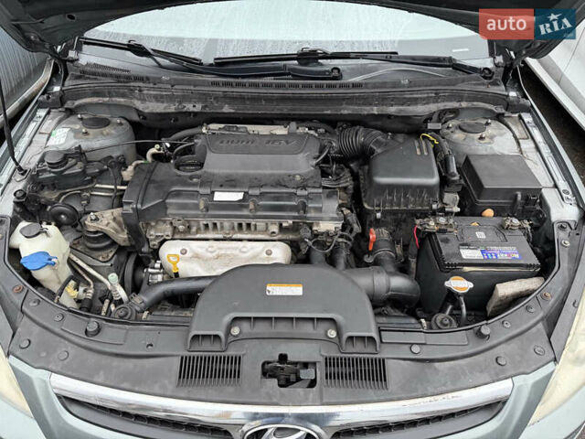 Серый Хендай Элантра, объемом двигателя 2 л и пробегом 213 тыс. км за 6700 $, фото 12 на Automoto.ua