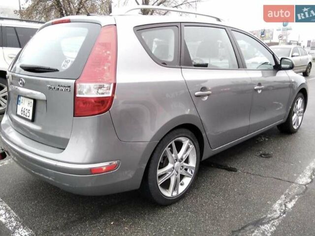 Сірий Хендай Елантра, об'ємом двигуна 1.98 л та пробігом 167 тис. км за 9000 $, фото 3 на Automoto.ua