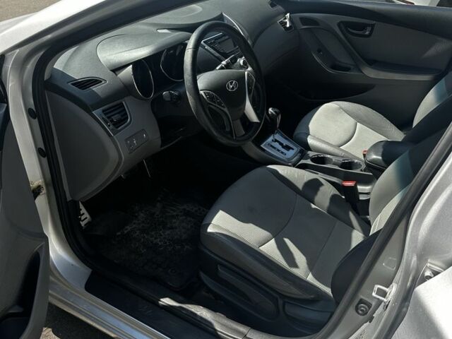 Серый Хендай Элантра, объемом двигателя 1.6 л и пробегом 79 тыс. км за 10300 $, фото 2 на Automoto.ua