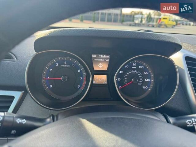 Хендай Элантра 2015 в Луцке на Automoto.ua Синий Хендай Элантра, объемом двигателя 2 л и пробегом 151 тыс. км за 9300 $, фото 5 на Automoto.ua