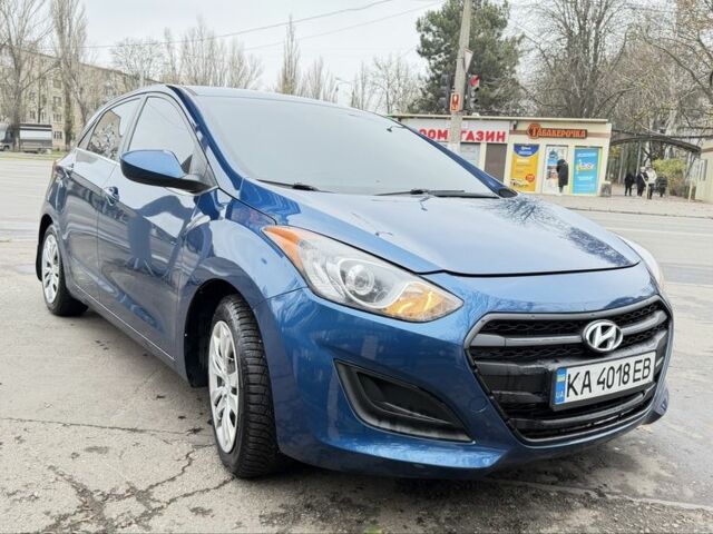 Синій Хендай Елантра, об'ємом двигуна 2 л та пробігом 151 тис. км за 8199 $, фото 1 на Automoto.ua