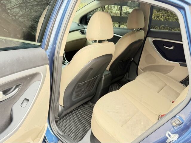 Синій Хендай Елантра, об'ємом двигуна 2 л та пробігом 151 тис. км за 8199 $, фото 7 на Automoto.ua