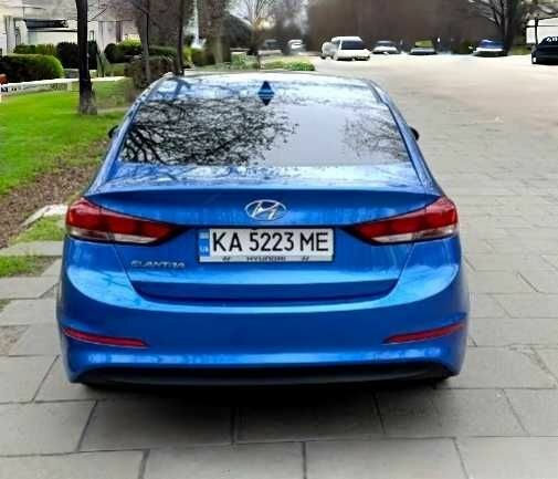 Синий Хендай Элантра, объемом двигателя 2 л и пробегом 190 тыс. км за 10700 $, фото 2 на Automoto.ua
