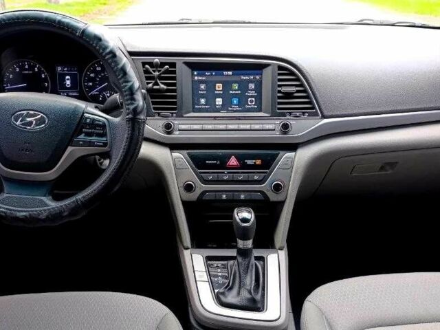 Синий Хендай Элантра, объемом двигателя 2 л и пробегом 190 тыс. км за 10700 $, фото 4 на Automoto.ua