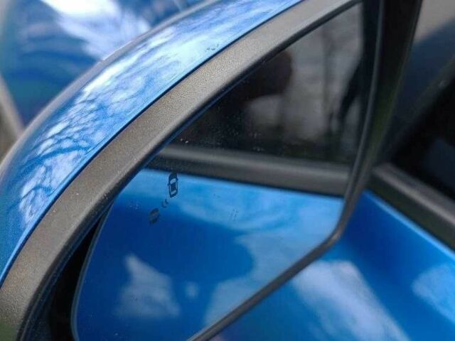 Синий Хендай Элантра, объемом двигателя 2 л и пробегом 190 тыс. км за 10700 $, фото 7 на Automoto.ua