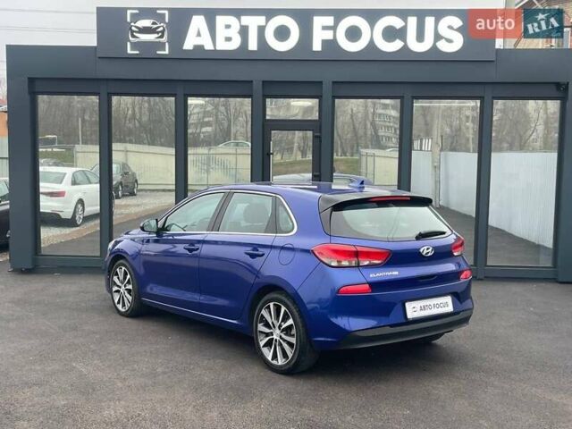 Синий Хендай Элантра, объемом двигателя 2 л и пробегом 135 тыс. км за 11690 $, фото 7 на Automoto.ua