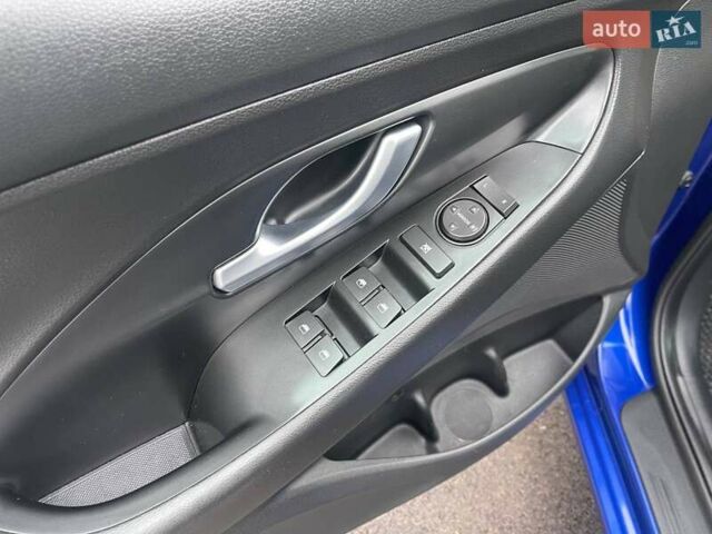 Синий Хендай Элантра, объемом двигателя 2 л и пробегом 135 тыс. км за 12990 $, фото 15 на Automoto.ua