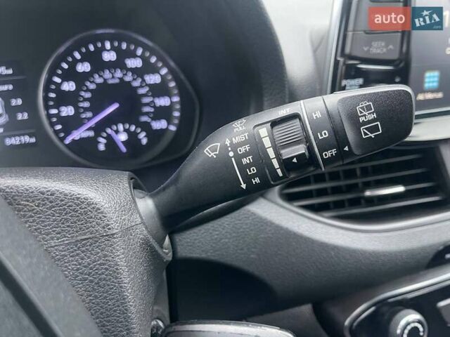 Синий Хендай Элантра, объемом двигателя 2 л и пробегом 135 тыс. км за 12990 $, фото 20 на Automoto.ua