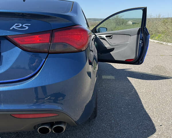 Синій Хендай Елантра, об'ємом двигуна 2 л та пробігом 126 тис. км за 8000 $, фото 5 на Automoto.ua