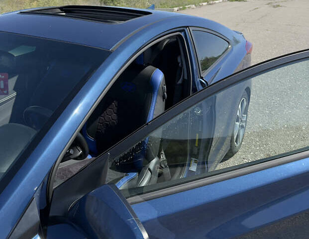 Синій Хендай Елантра, об'ємом двигуна 2 л та пробігом 126 тис. км за 8000 $, фото 6 на Automoto.ua