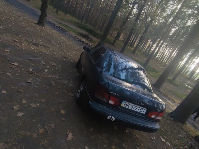 Синий Хендай Элантра, объемом двигателя 0 л и пробегом 240 тыс. км за 1450 $, фото 3 на Automoto.ua