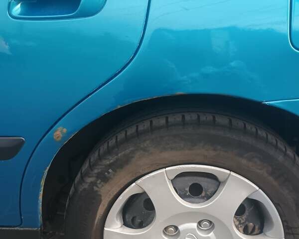 Синий Хендай Элантра, объемом двигателя 1.6 л и пробегом 320 тыс. км за 2800 $, фото 10 на Automoto.ua