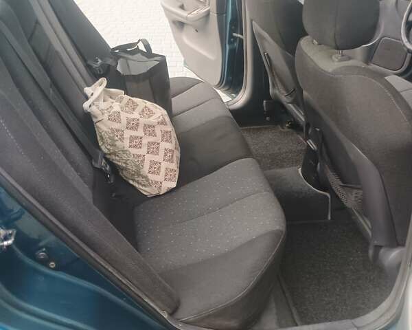 Синий Хендай Элантра, объемом двигателя 1.6 л и пробегом 320 тыс. км за 2800 $, фото 7 на Automoto.ua