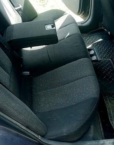 Синий Хендай Элантра, объемом двигателя 1.6 л и пробегом 306 тыс. км за 2400 $, фото 1 на Automoto.ua