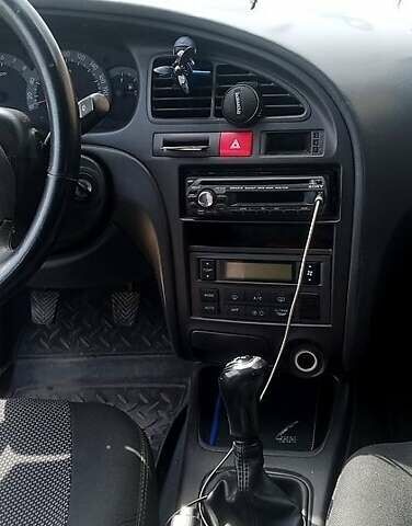 Синий Хендай Элантра, объемом двигателя 1.6 л и пробегом 306 тыс. км за 2400 $, фото 3 на Automoto.ua