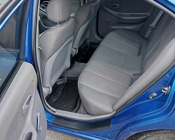 Хендай Элантра 2004 в Великой Багачке на Automoto.ua Синий Хендай Элантра, объемом двигателя 1.6 л и пробегом 190 тыс. км за 3700 $, фото 7 на Automoto.ua