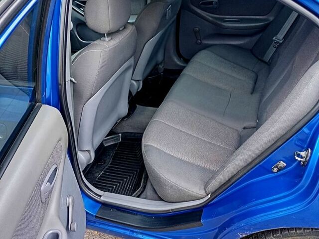 Хендай Элантра 2004 в Великой Багачке на Automoto.ua Синий Хендай Элантра, объемом двигателя 1.6 л и пробегом 190 тыс. км за 3700 $, фото 7 на Automoto.ua