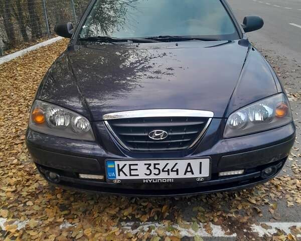 Синий Хендай Элантра, объемом двигателя 1.6 л и пробегом 200 тыс. км за 3700 $, фото 5 на Automoto.ua