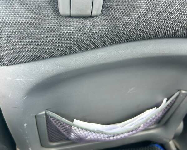 Синий Хендай Элантра, объемом двигателя 2 л и пробегом 320 тыс. км за 4000 $, фото 12 на Automoto.ua