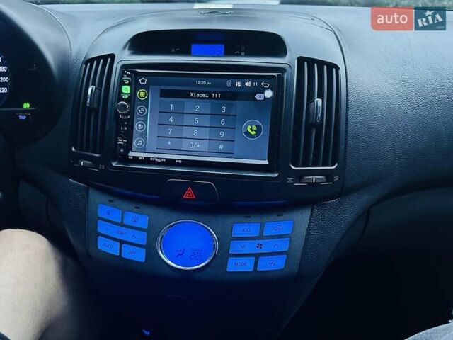Синій Хендай Елантра, об'ємом двигуна 1.59 л та пробігом 231 тис. км за 5500 $, фото 6 на Automoto.ua