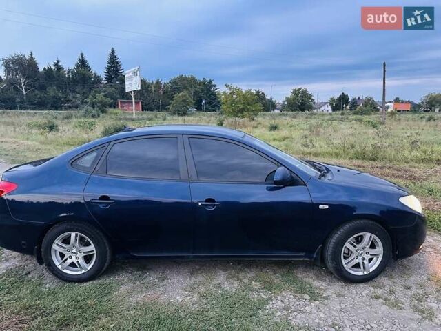 Синій Хендай Елантра, об'ємом двигуна 1.59 л та пробігом 231 тис. км за 5500 $, фото 9 на Automoto.ua