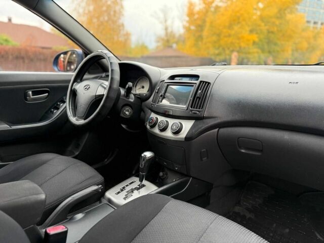 Хендай Элантра 2008 в Днепре (Днепропетровске) на Automoto.ua Синий Хендай Элантра, объемом двигателя 1 л и пробегом 284 тыс. км за 5800 $, фото 9 на Automoto.ua