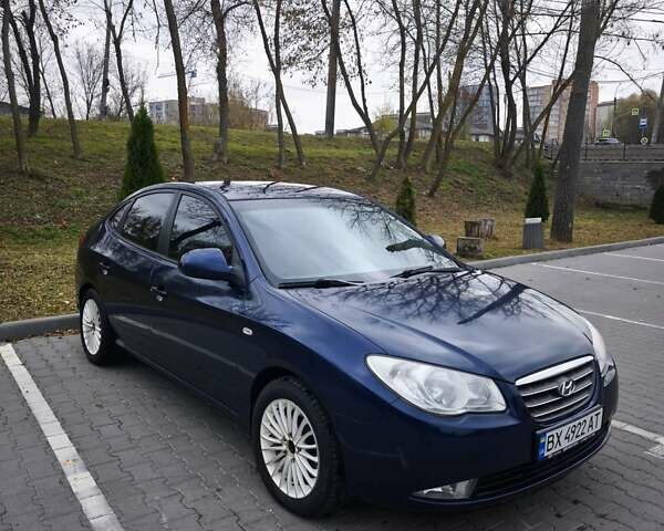 Синий Хендай Элантра, объемом двигателя 1.59 л и пробегом 287 тыс. км за 6300 $, фото 6 на Automoto.ua