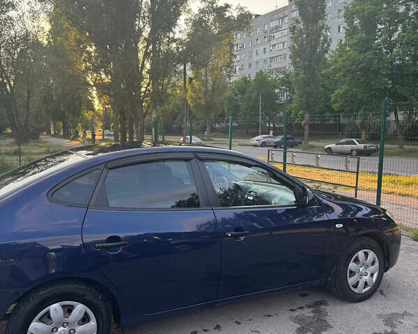 Синій Хендай Елантра, об'ємом двигуна 1.59 л та пробігом 188 тис. км за 5500 $, фото 7 на Automoto.ua