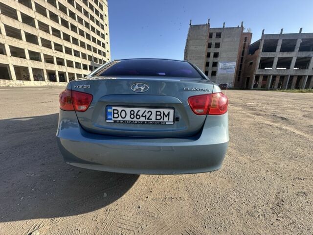 Синій Хендай Елантра, об'ємом двигуна 1.6 л та пробігом 202 тис. км за 4600 $, фото 3 на Automoto.ua