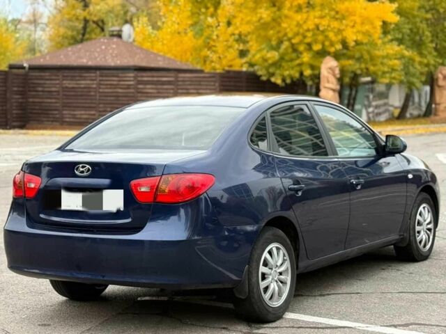 Синий Хендай Элантра, объемом двигателя 2 л и пробегом 284 тыс. км за 5499 $, фото 2 на Automoto.ua