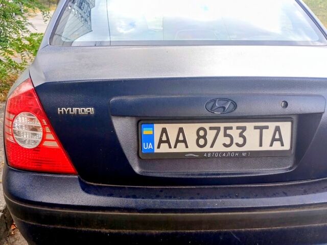 Синій Хендай Елантра, об'ємом двигуна 1.6 л та пробігом 175 тис. км за 3500 $, фото 3 на Automoto.ua