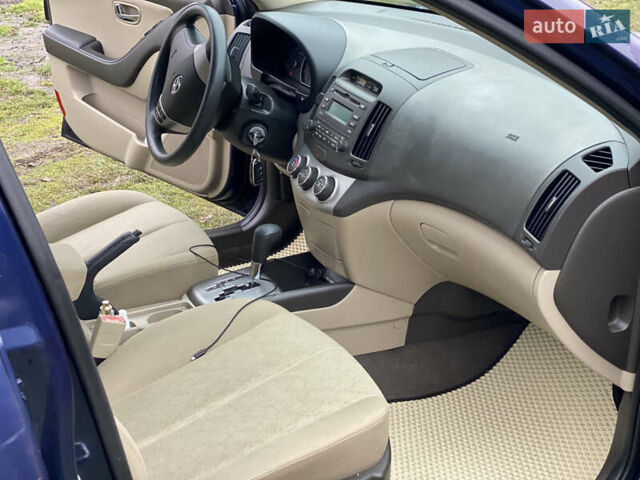 Синий Хендай Элантра, объемом двигателя 1.98 л и пробегом 238 тыс. км за 6999 $, фото 16 на Automoto.ua