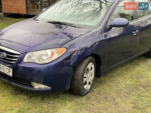 Синий Хендай Элантра, объемом двигателя 1.98 л и пробегом 238 тыс. км за 6999 $, фото 6 на Automoto.ua