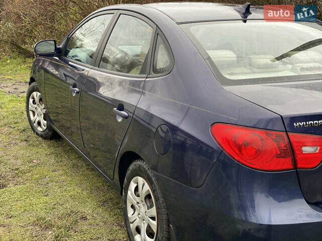 Синий Хендай Элантра, объемом двигателя 1.98 л и пробегом 238 тыс. км за 6999 $, фото 2 на Automoto.ua