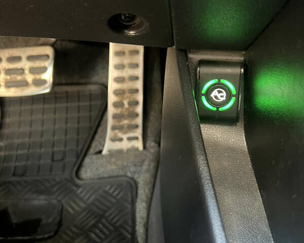 Хендай Элантра 2011 в Киеве на Automoto.ua Синий Хендай Элантра, объемом двигателя 1.8 л и пробегом 200 тыс. км за 8500 $, фото 13 на Automoto.ua