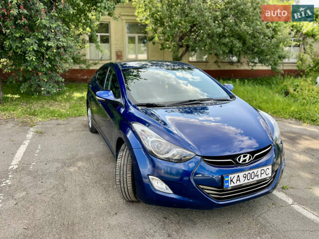 Синий Хендай Элантра, объемом двигателя 1.8 л и пробегом 150 тыс. км за 9350 $, фото 2 на Automoto.ua