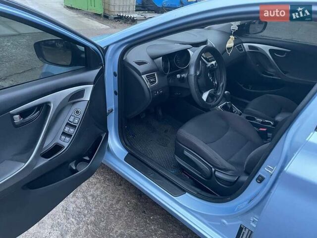 Синій Хендай Елантра, об'ємом двигуна 1.59 л та пробігом 182 тис. км за 6850 $, фото 10 на Automoto.ua