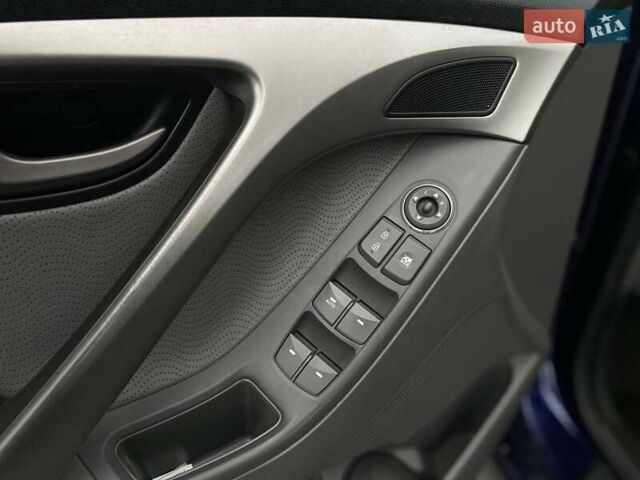 Синій Хендай Елантра, об'ємом двигуна 1.8 л та пробігом 215 тис. км за 8990 $, фото 17 на Automoto.ua