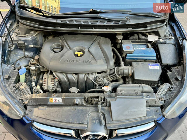 Синій Хендай Елантра, об'ємом двигуна 1.8 л та пробігом 160 тис. км за 9300 $, фото 14 на Automoto.ua