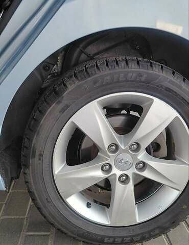 Синий Хендай Элантра, объемом двигателя 1.8 л и пробегом 145 тыс. км за 9700 $, фото 31 на Automoto.ua