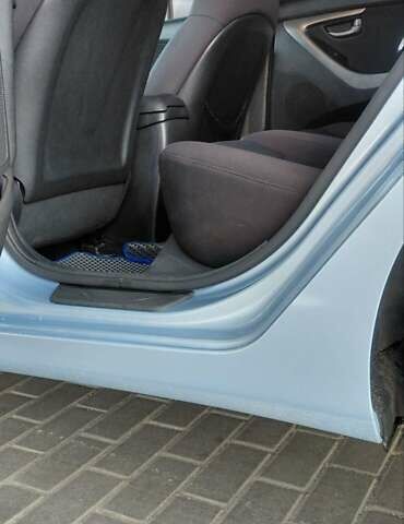 Синий Хендай Элантра, объемом двигателя 1.8 л и пробегом 145 тыс. км за 9700 $, фото 27 на Automoto.ua