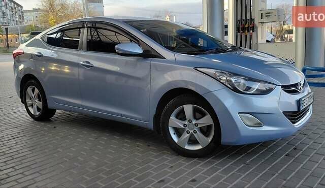 Синий Хендай Элантра, объемом двигателя 1.8 л и пробегом 145 тыс. км за 9700 $, фото 1 на Automoto.ua