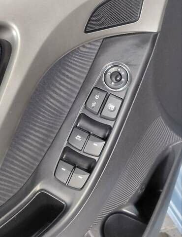 Синий Хендай Элантра, объемом двигателя 1.8 л и пробегом 145 тыс. км за 9700 $, фото 45 на Automoto.ua