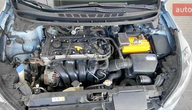 Синий Хендай Элантра, объемом двигателя 1.8 л и пробегом 145 тыс. км за 9700 $, фото 49 на Automoto.ua