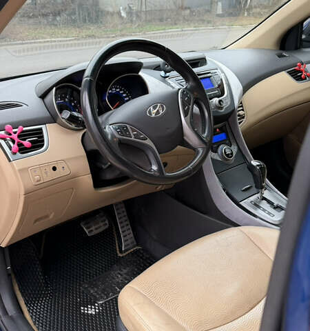 Синий Хендай Элантра, объемом двигателя 1.8 л и пробегом 160 тыс. км за 8800 $, фото 12 на Automoto.ua